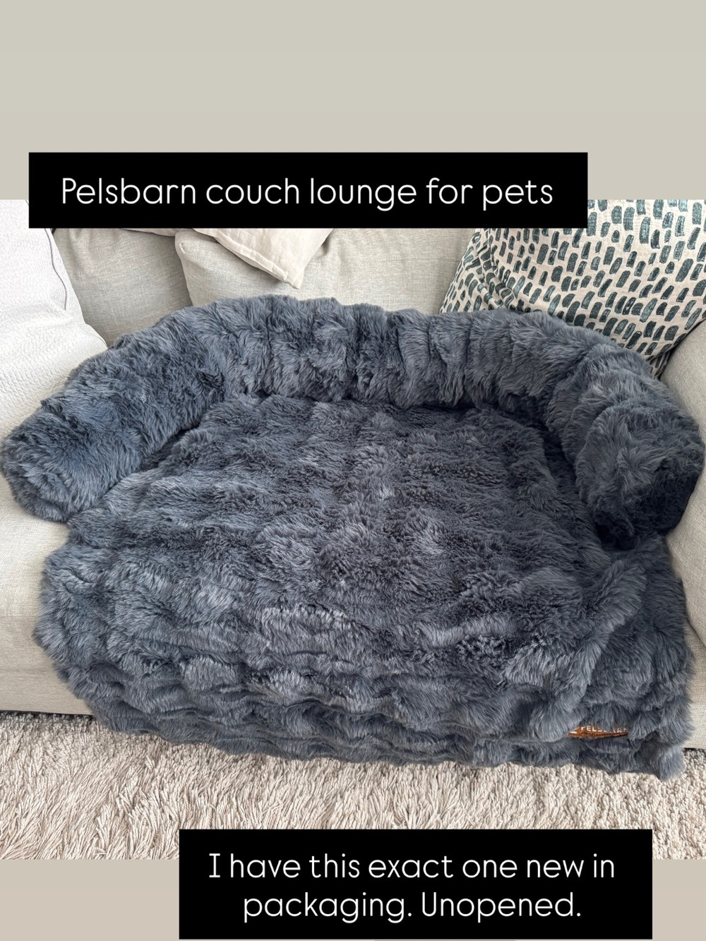 Plush Dog Couch Lounge - Charcoal Gray